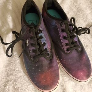 Womans vans size 7